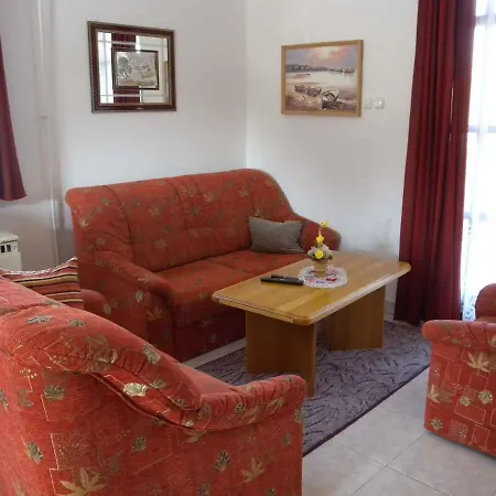 Σπίτι διακοπών In 19325