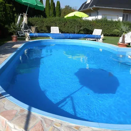 Σπίτι διακοπών In 19325 Balatonmáriafürdő